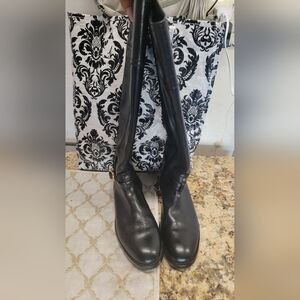 Tory Burch ridding boots